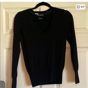 Banana Republic Black V-Neck 100% Cashmere Sweater xs